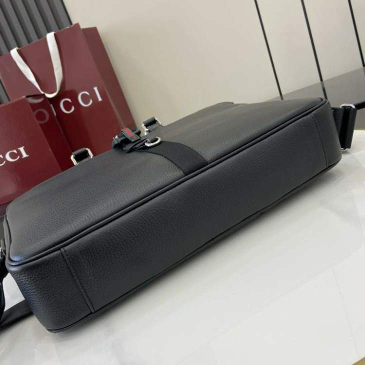 Picture of Gucci Mens Bags _SKUfw192678883fw